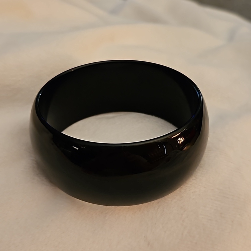 VTG Black Acrylic Chunky Wide Bangle Bracelet - Picture 2 of 4